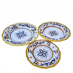 Servizio piatti tavola smerlati ceramica maiolica Deruta ricco Deruta giallo centrino